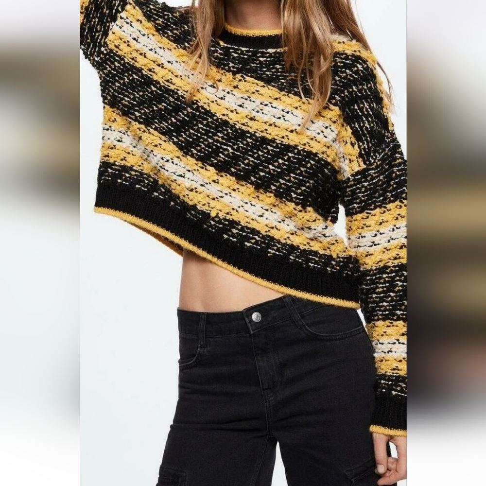 Mango Women's Black and Yellow Reverse Knit Sweater Size Medium